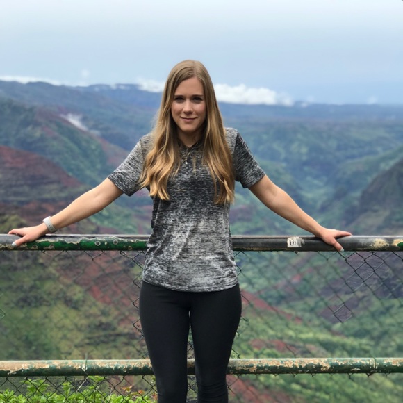 Meet your Posher, Sarai - Picture 4 of 5